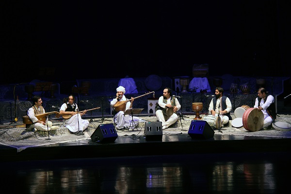 Percussion Group of Rada  concert led by  Morteza Yeganeh Rad  and narration Master Gholam Ali Pour Atai , were held at the Vahdat Hall.